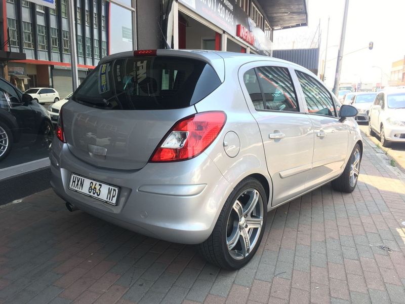 Saber Cars 08 Opel Corsa 1 3 Cdti Enjoy 5dr