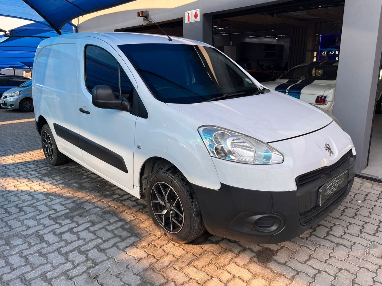 Peugeot Partner HDi For Sale (New and Used) - Main Image