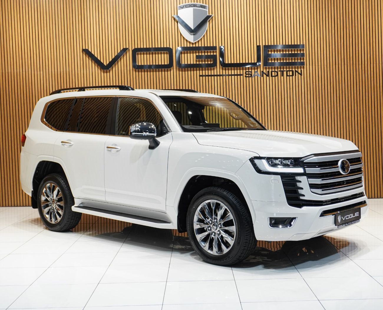 V6 - sa Toyota Landcruiser Sahara ZX – SCS CAR SALES