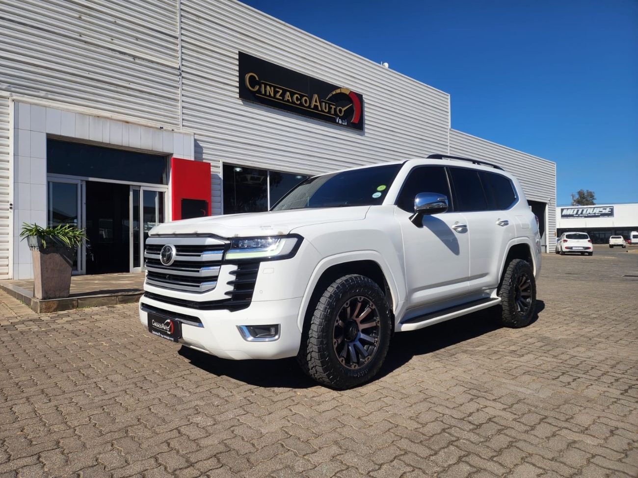 Toyota Land Cruiser 300 ZX For Sale (New and Used) - Cars.co.za