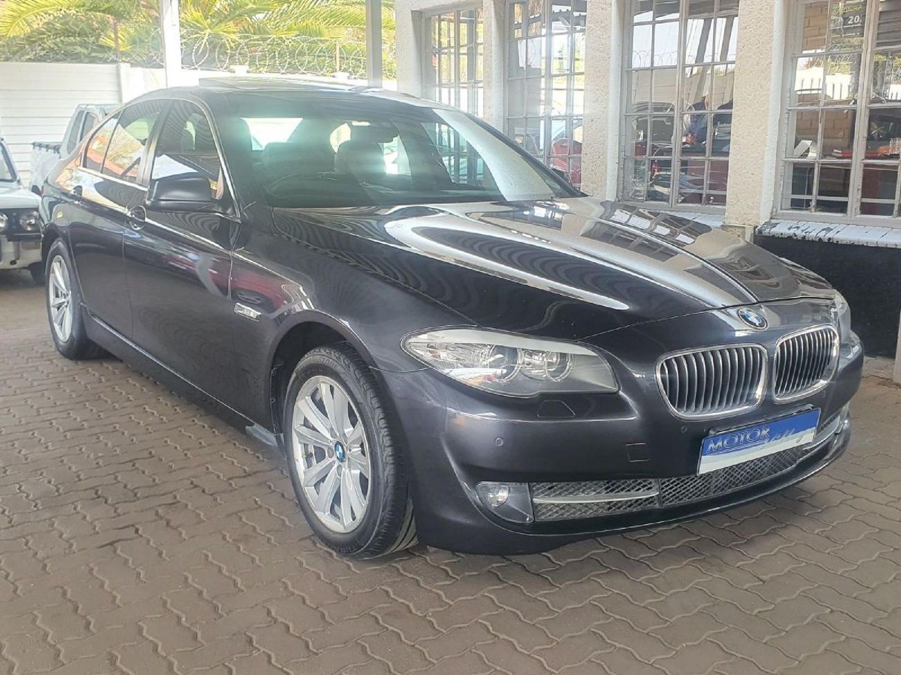 2011 BMW 5 Series 520d Auto