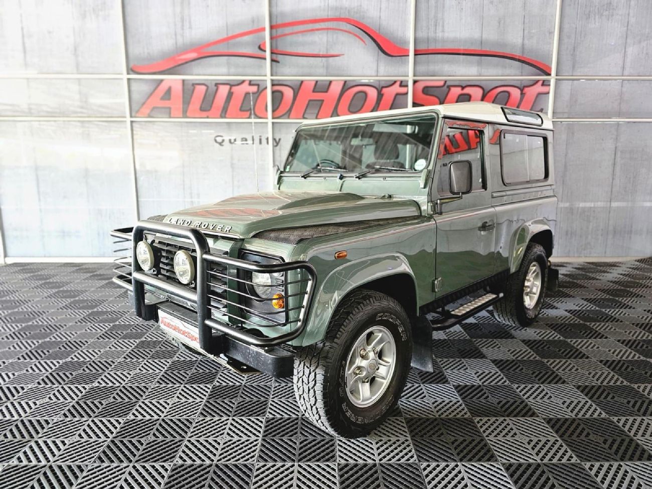 2011 Land Rover Defender 90 90 2.2D Station Wagon