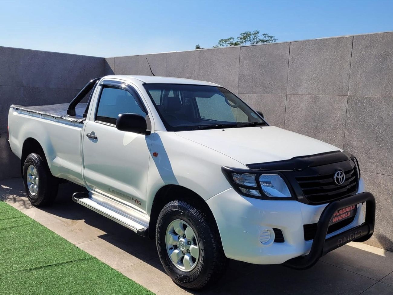 2015 Toyota Hilux 2.5 D-4D SRX Raised Body Single-Cab