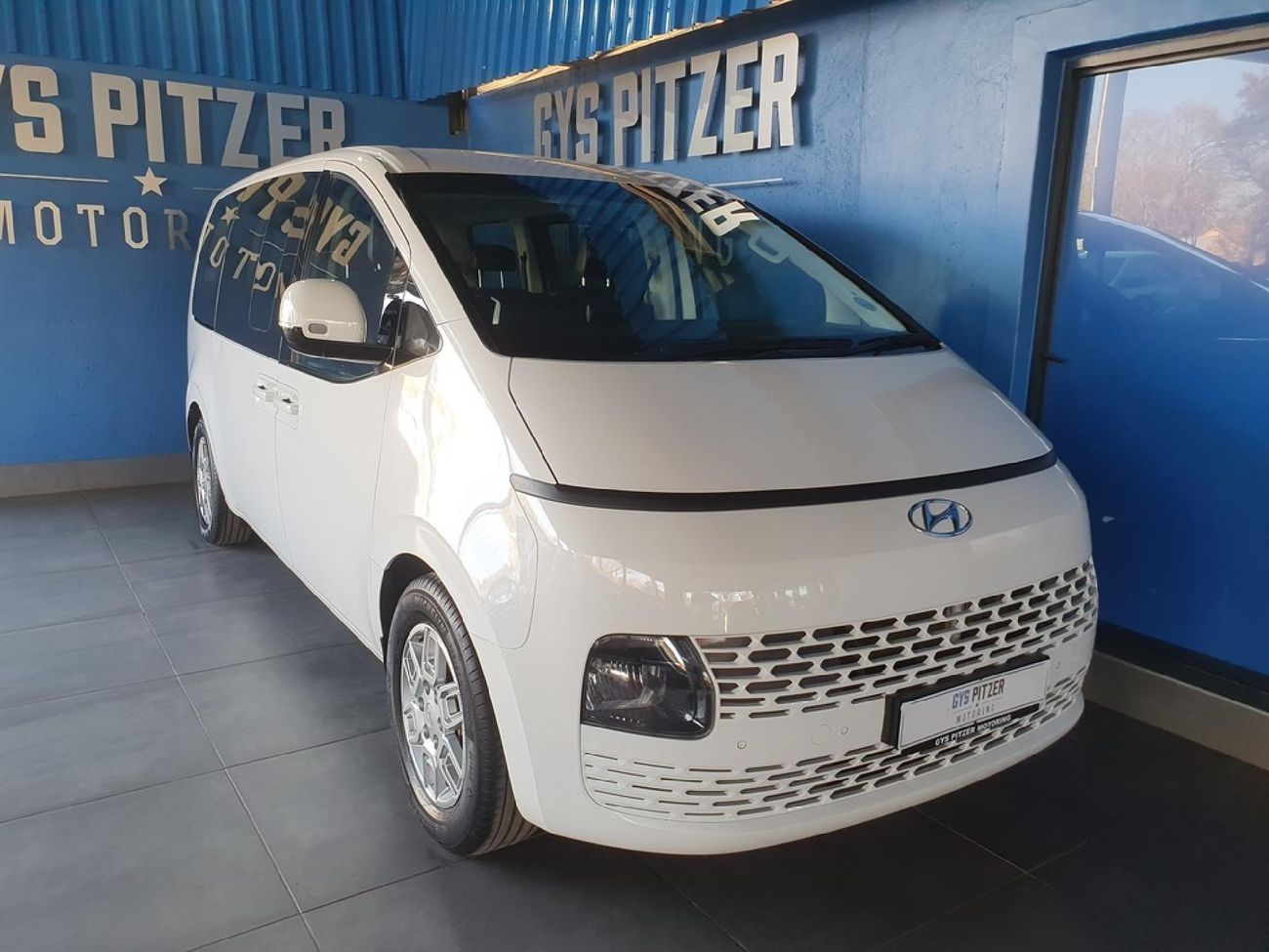 2023 Hyundai Staria 2.2d Executive Auto