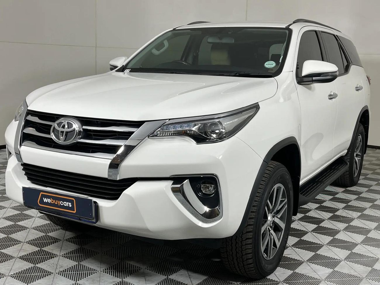 2018 Toyota Fortuner 2.8 GD-6 Raised Body