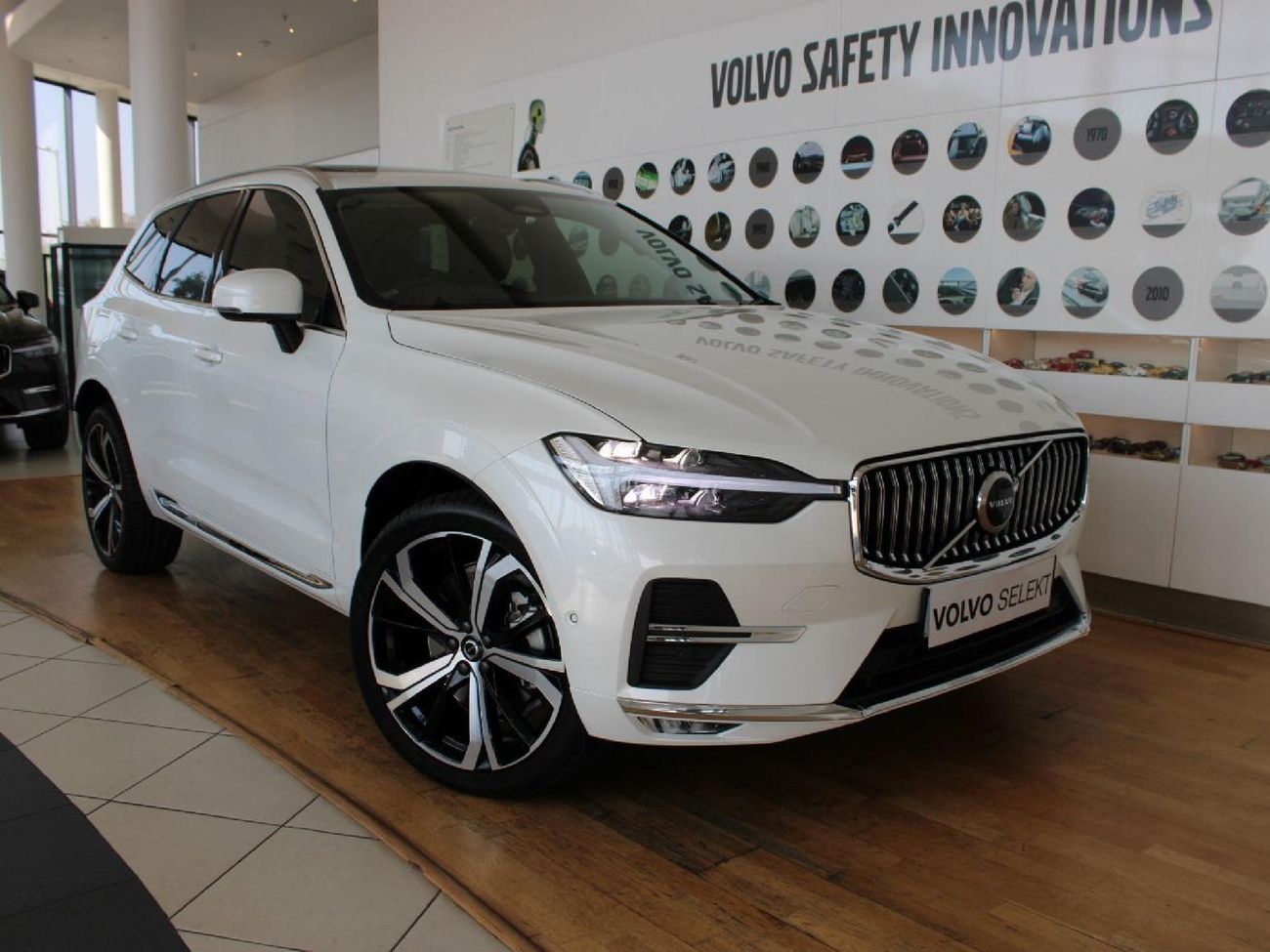 2024 Volvo XC60 B5 Ultimate Bright Geartronic AWD