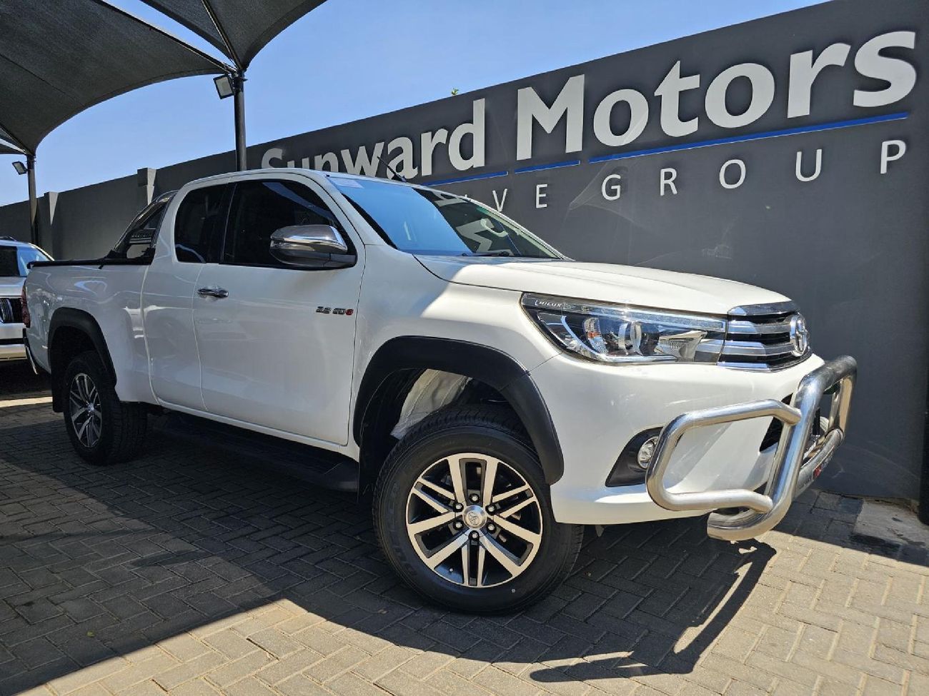 2018 Toyota Hilux 2.8 GD-6 Raised Body Raider Extra Cab Auto
