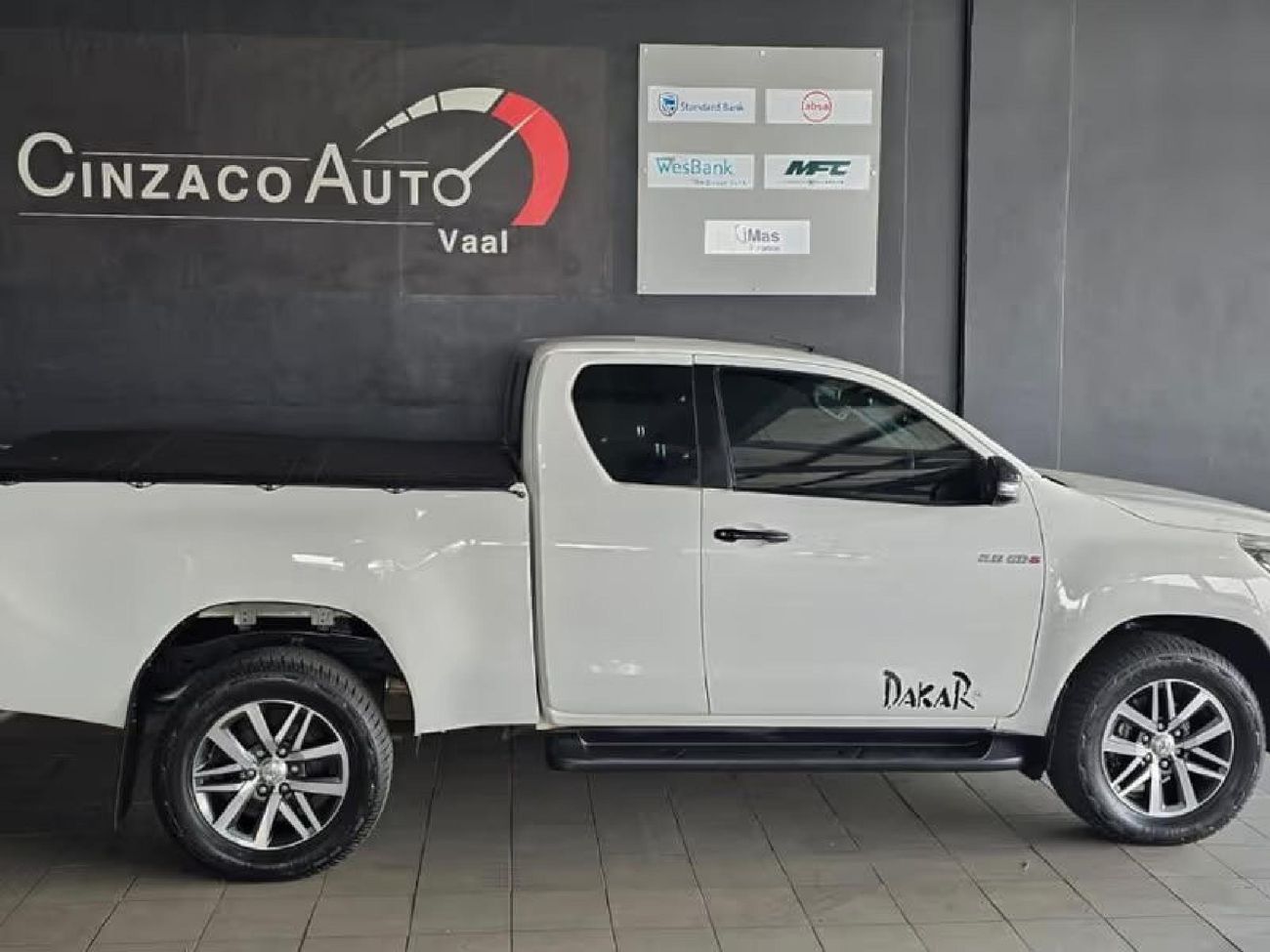 2018 Toyota Hilux 2.8 GD-6 Raised Body Raider Extended Cab
