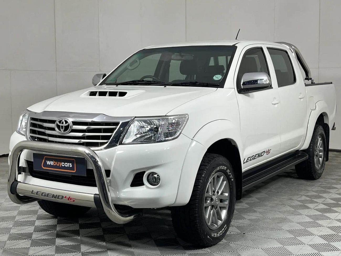 2015 Toyota Hilux 2.5 D-45 Raised Body SRX Legend 45 Double-Cab