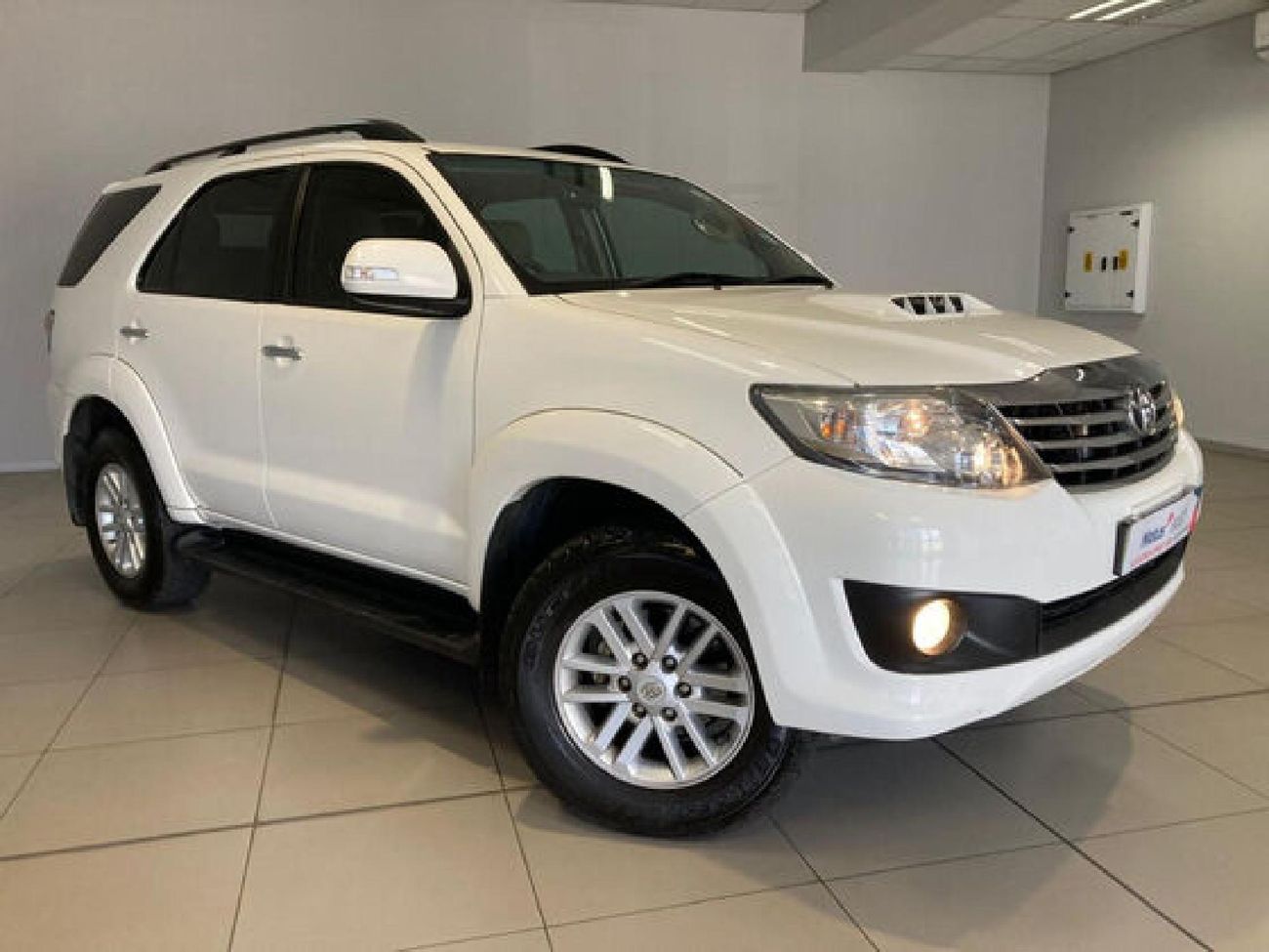 2013 Toyota Fortuner 2.5 D-4D Raised Body
