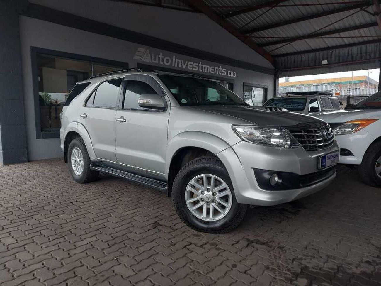 2013 Toyota Fortuner 2.5 D-4D Raised Body