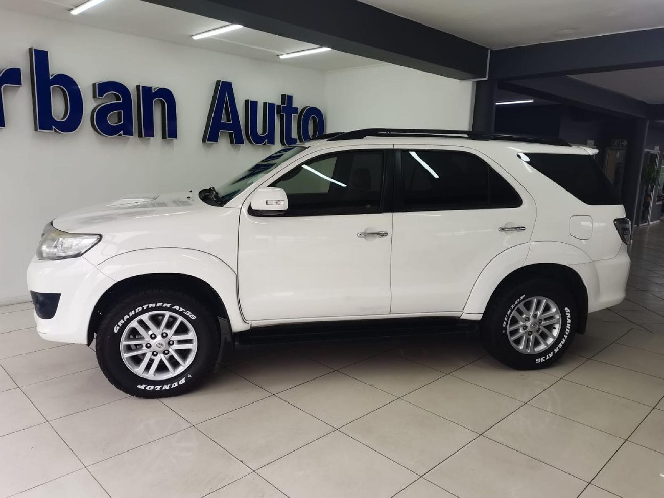 2014 Toyota Fortuner 2.5 D-4D Raised Body