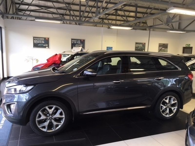 Electric Seater 7 Car Kia Electric Seater 7 Car Kia