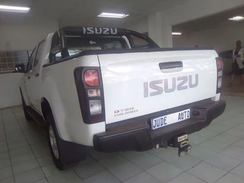 Used Isuzu Kb Series 250 D Teq Le 4x4 Double Cab Bakkie For Sale In