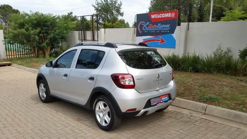 Used Renault Sandero 900t Stepway For Sale In Gauteng