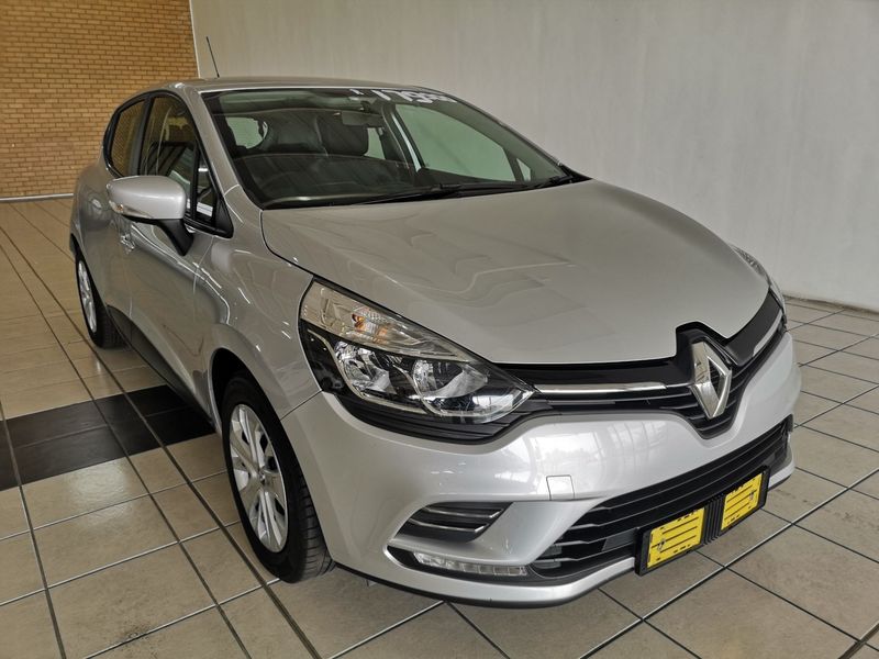 Used Renault Clio Iv 900t Authentique 5 Door 66kw For