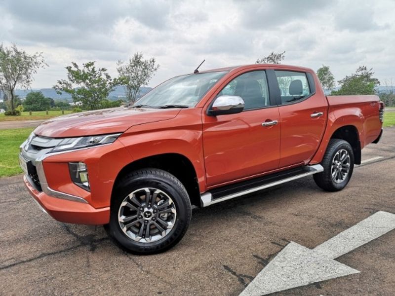 Used Mitsubishi Triton 2 4 Di Dc 4x4 Auto Double Cab