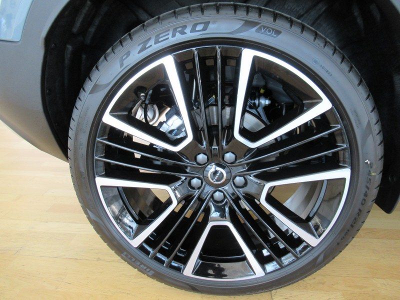 Used Volvo Xc40 T5 Momentum Awd For Sale In Gauteng Cars