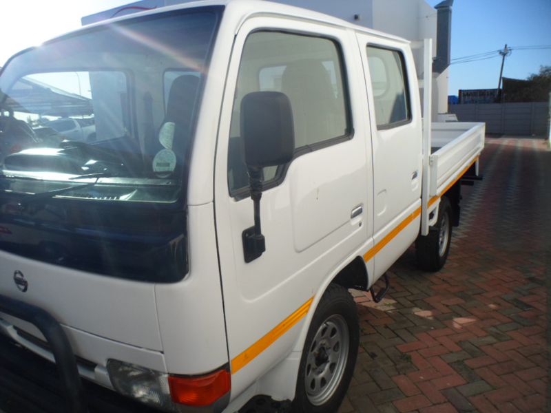 Nissan cabstar 2008