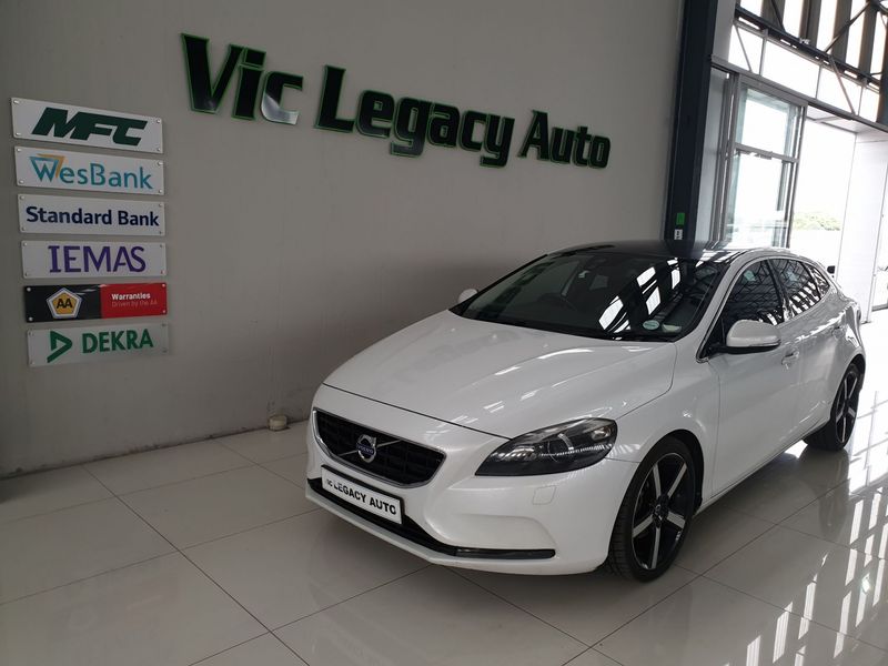 Used Volvo V40 D2 Essential For Sale In Gauteng Cars Co Za Id 5721427