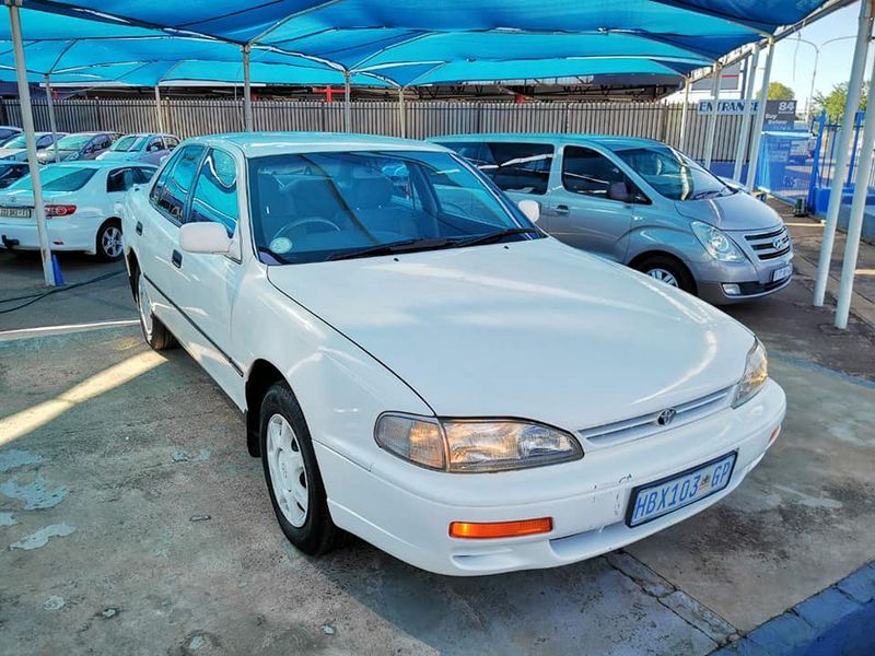 Toyota camry 200