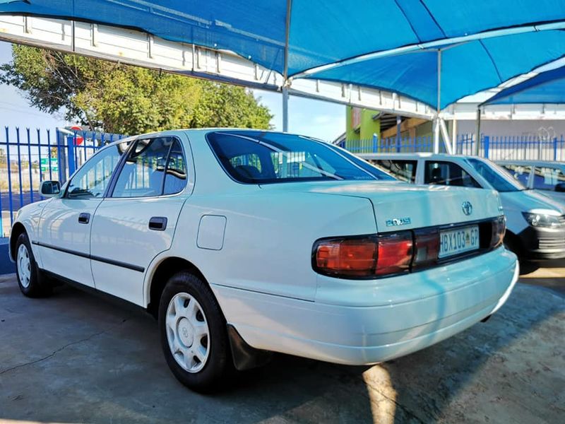 Toyota camry 200