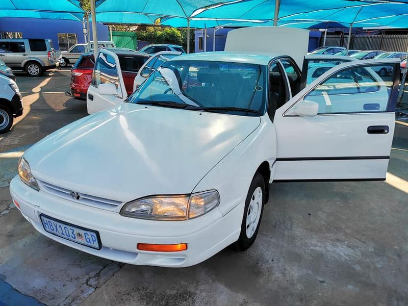 Toyota camry 200