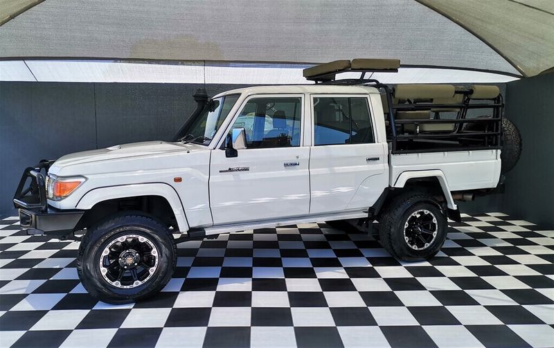 Used Toyota Land Cruiser 70 4.5D Double cab Bakkie for sale in Gauteng - Cars.co.za (ID:6638461)