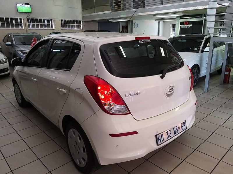 Used Hyundai i20 standard bank repo, full house, for sale in Gauteng - Cars.co.za (ID:6672775)