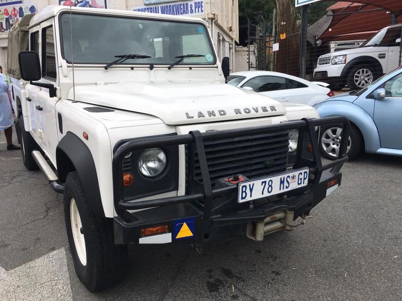 land rover defender 130 puma
