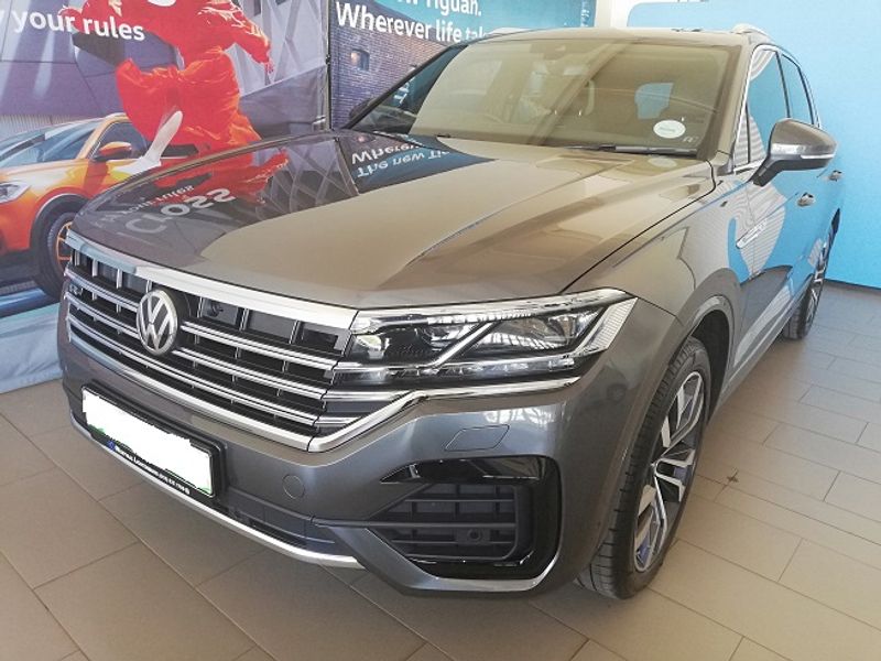 Лобовое стекло touareg gp