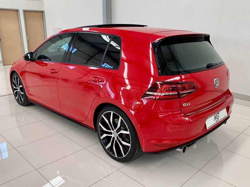 used-volkswagen-golf-vii-gti-2-0-tsi-dsg-for-sale-in-kwazulu-natal