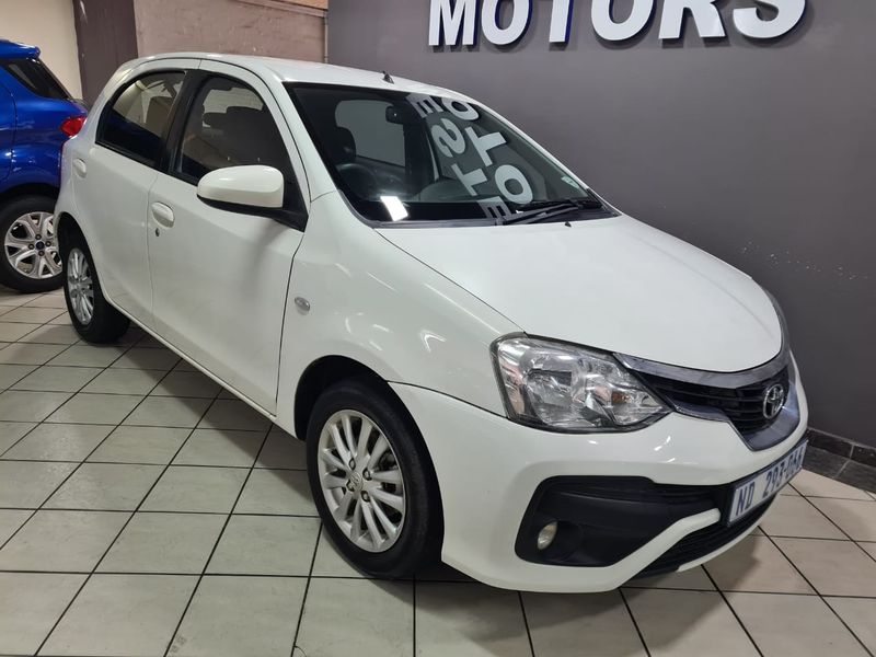 Used Toyota Etios 1.5 Xs 5dr for sale in Kwazulu Natal - Cars.co.za (ID ...