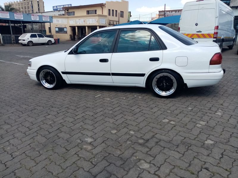 Toyota corolla 180 кузов