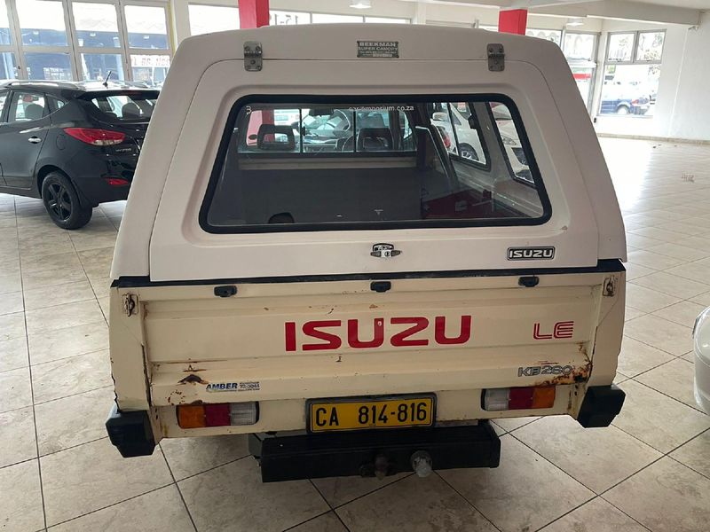 Used Isuzu KB 260 LE LWB Single-Cab for sale in Western Cape - Cars.co