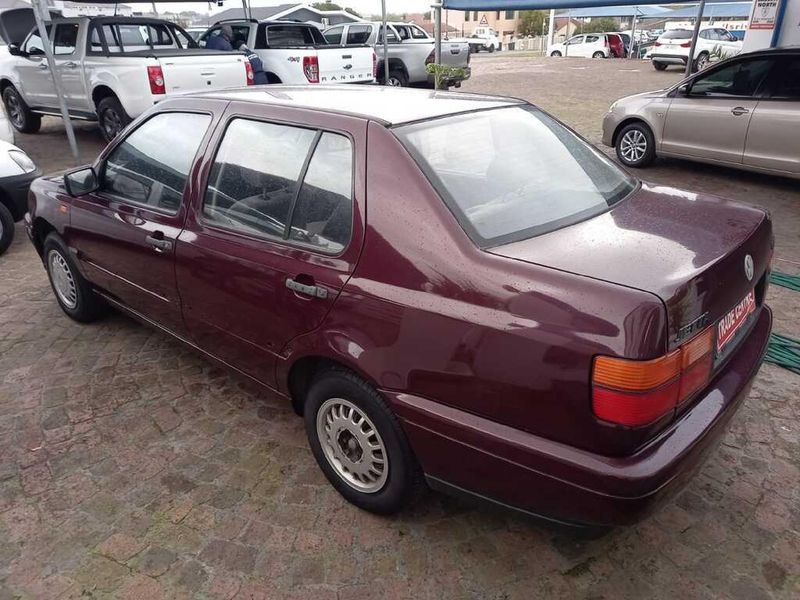 Used Volkswagen Jetta III 1.6 CSL for sale in Western Cape Cars.co.za