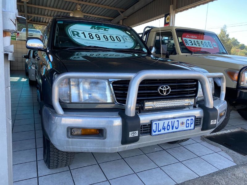 Used Toyota Land Cruiser 100 GX 4.5 for sale in Gauteng