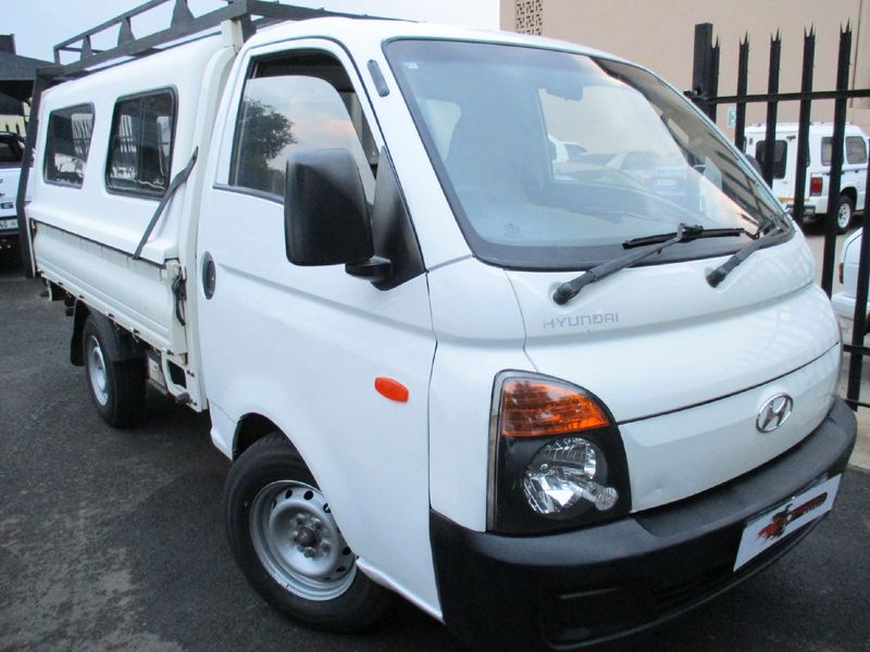 Белый hyundai h100