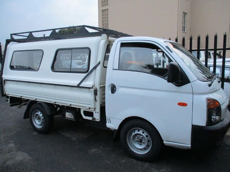 Used Hyundai H100 Bakkie 2.6D for sale in Gauteng - Cars.co.za (ID:7303310)