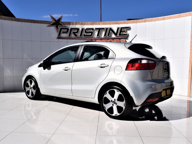 Used Kia Rio 1.4 Tec 5drSunroof for sale in Gauteng Cars.co.za (ID7352158)