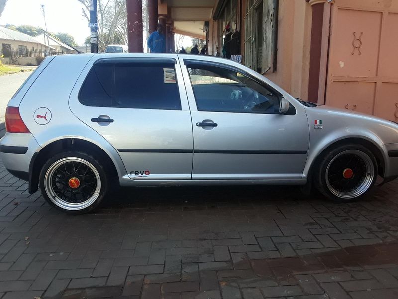 Used Volkswagen Golf 4 1.6 Comfortline for sale in Gauteng Cars.co.za