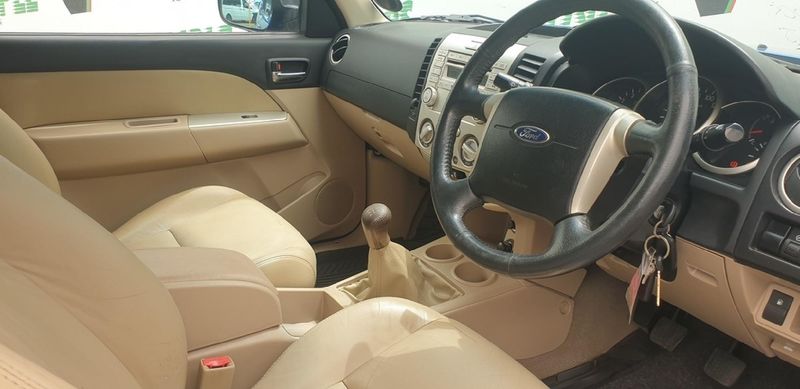 Used Ford Everest 3.0 TDCi XLT for sale in Gauteng Cars