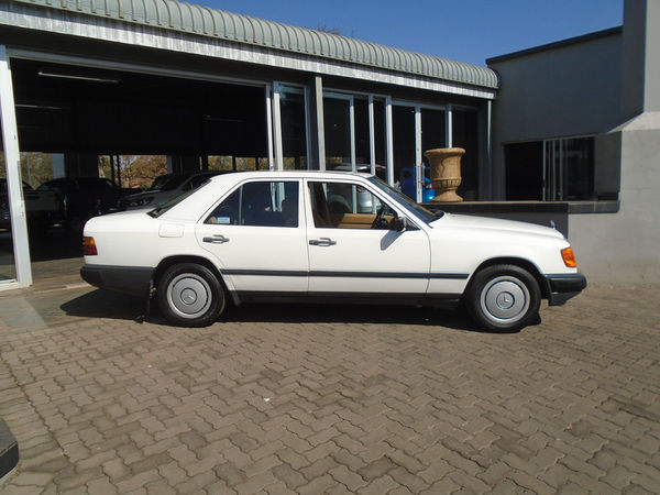 Used Mercedes Benz E Class E200 K Elegance A T For Sale In