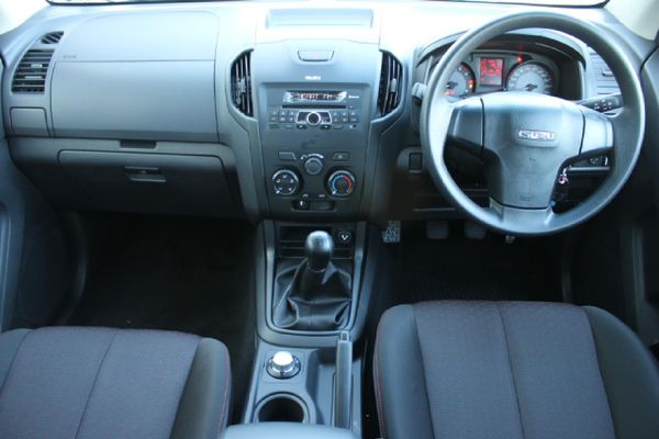 Used Isuzu D Max 250 Ho Hi Rider 4x4 Double Cab Bakkie For