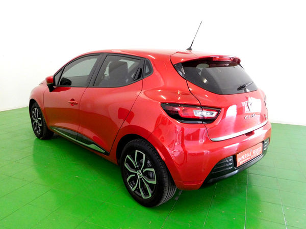 Used Renault Clio Iv 900 T Dynamique 5 Door 66kw For