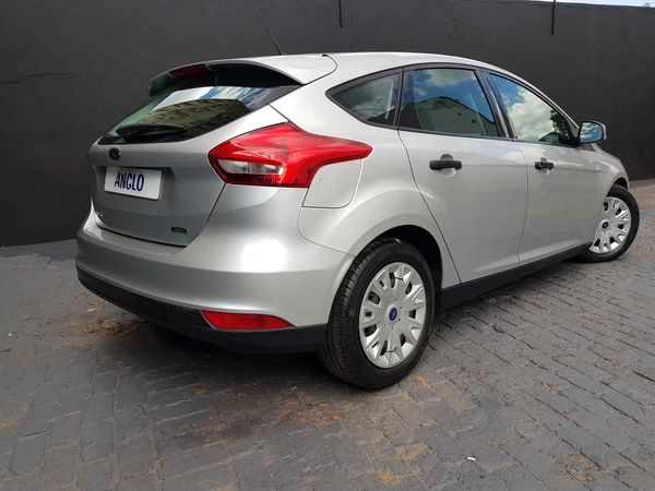 Used Ford Focus 1 0 Ecoboost Ambiente 5 Door For Sale In