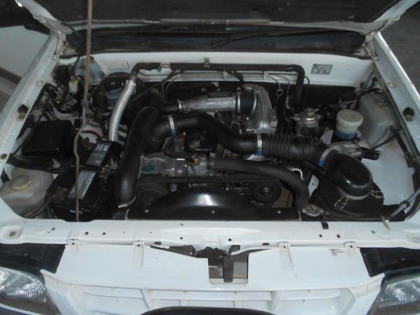 Used Isuzu KB 280 DT LX 4x2 Double-Cab for sale in Gauteng - Cars.co.za