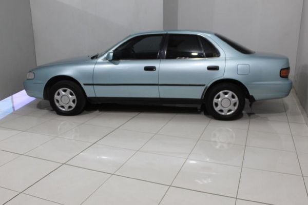 Toyota camry 200