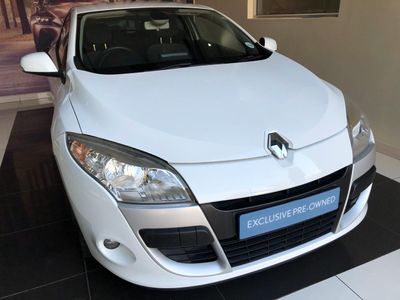 Used Renault Megane Iii 1 6 Dynamique Coupe For Sale In Gauteng