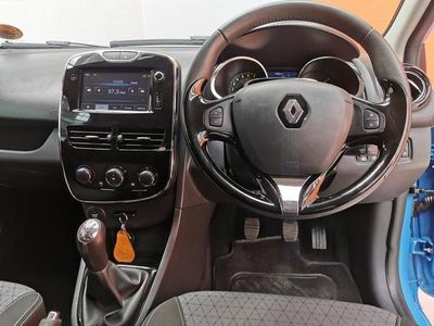 Used Renault Clio Iv 900 T Dynamique 5 Door 66kw For Sale In